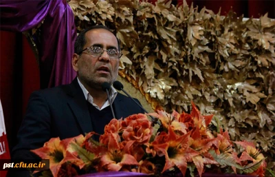 حمیدرضاآذری مدیر کل آموزش و پرورش استان فارس خطاب به دانشجویان دانشگاه فرهنگیان شهید مطهری:
من به همه ی شما به دید انسانهای توسعه یافته ای که جامعه به شما نیاز دارد، احترام می گذارم.