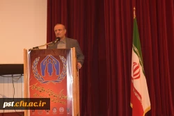 دکتر احمدی استاندار محترم فارس : خوشبختانه ابتکار قابل تقدیری است که این سمینار علمی با همکاری دانشگاه فرهنگیان شهید مطهری(ره) شیراز برگزار شده است .