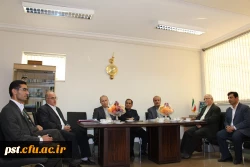 دکتر احمدی استاندار محترم فارس : خوشبختانه ابتکار قابل تقدیری است که این سمینار علمی با همکاری دانشگاه فرهنگیان شهید مطهری(ره) شیراز برگزار شده است .