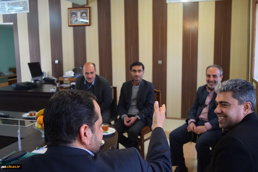 کماندار،مشاور مدیرکل آموزش و پرورش فارس : تمامی راهکارهای مناسب برای انتقالی قطعی در دست بررسی است .