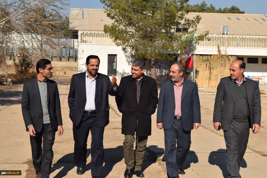 کماندار،مشاور مدیرکل آموزش و پرورش فارس : تمامی راهکارهای مناسب برای انتقالی قطعی در دست بررسی است .