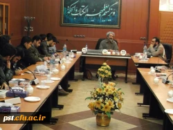 کارگاه معرفت افزایی  دانشجویی با موضوع جریان شناسی سیاسی انقلاب اسلامی همراه با حضور جمعی از   دانشجویان بسیجی دانشگاه فرهنگیان شهید مطهری (ره)