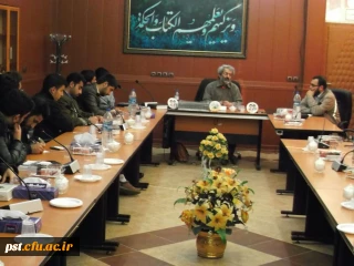 کارگاه معرفت افزایی  دانشجویی با موضوع جریان شناسی سیاسی انقلاب اسلامی همراه با حضور جمعی از   دانشجویان بسیجی دانشگاه فرهنگیان شهید مطهری (ره) شیرازبه میزبانی دفتر نهاد رهبری دانشگاه فرهنگیان