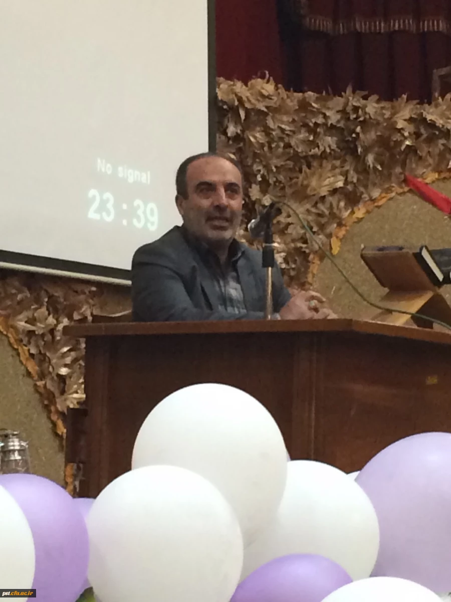 همایش اغاز نمیسال دوم سال تحصیلی 94-93 روز یک شنبه سوم اسفند ماه در سالن اجتماعات دانشگاه فرهنگیان شهید مطهری برگزار گردید .