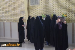 به همت دانشجویان دانشگاه فرهنگیان شهید مطهری شیراز نمایشگاه عکسی با هدف کمک به خیریه و افراد معلول ذهنی دردانشگاه شهید باهنر شیراز برگزار شد .