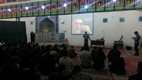 برگزاری نشست بصیرتی با موضوع تحلیل و بررسی مسائل روز در مسجد دانشگاه 6