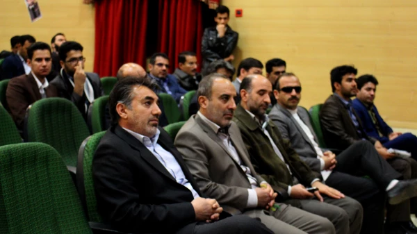 همایش بزرگداشت روزدانشجو با حضور مسئولین دانشگاه فرهنگیان استان فارس  در سالن اجنماعات  مرکز آموزش عالی شهید مطهری (ره) شیراز برگزار گردید. 4