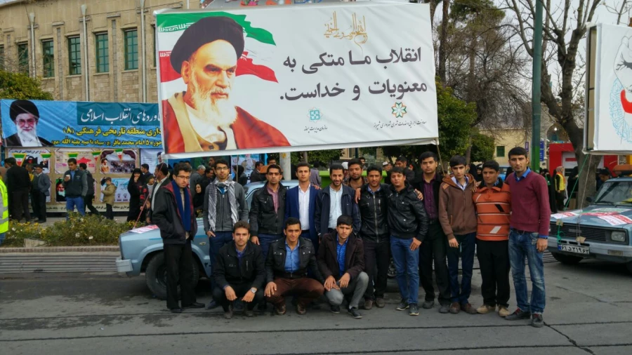 حضور پرشکوه دانشجومعلمان دانشگاه فرهنگیان شهید مطهری (ره ) شیراز در راهپیمایی 22 بهمن  6