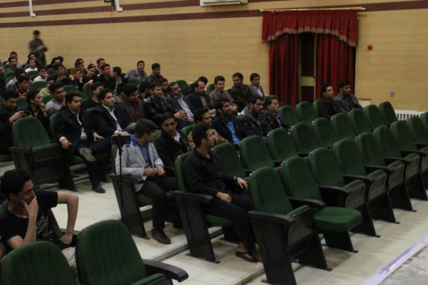 برگزاری مراسم شب شعر دانشجویی 2