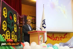 همایش بزرگداشت روز معلم با حضور مدیر کل محترم آموزش و پرورش فارس و مسولین استانی دانشگاه فرهنگیان  در مرکز شهید مطهری (ره) برگزار گردید 2