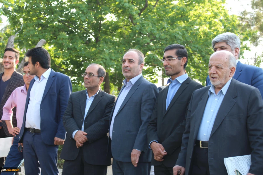 همایش بزرگداشت روز معلم با حضور مدیر کل محترم آموزش و پرورش فارس و مسولین استانی دانشگاه فرهنگیان  در مرکز شهید مطهری (ره) برگزار گردید 2