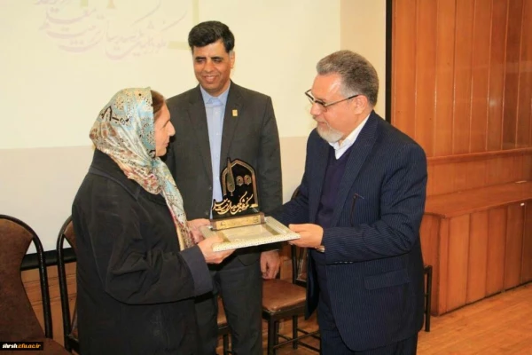 آئین نکوداشت یکصدمین سال تأسیس دانشگاه فرهنگیان (تربیت معلم ) در فارس برگزار شد.