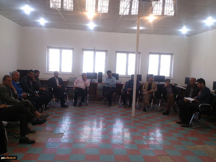 کارگاه آموزشی تغذیه سالم و اصول نگهداری مواد غذایی توسط مرکز بهداشت شیراز جهت پرسنل طبخ و توزیع مواد غذایی و کارکنان دانشگاه شهید مطهری (ره) شیراز