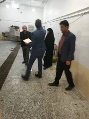 بازدید کارشناسان مرکز بهداشت شیراز از آشپزخانه و انبار واحد شهید مطهری