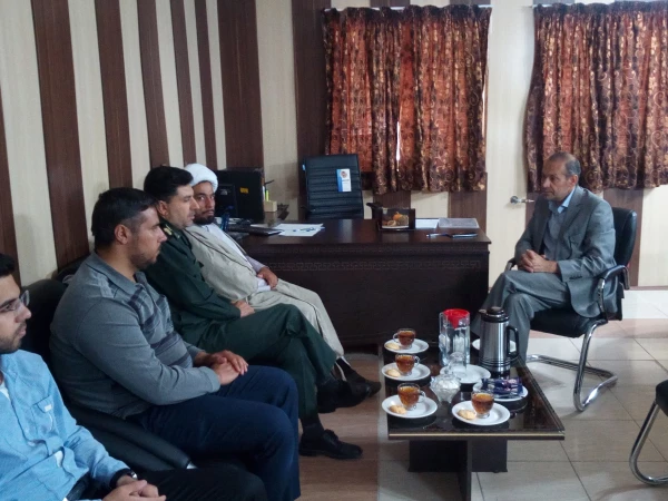 نشست صمیمی سرپرست محترم دانشگاه با فرمانده سپاه و نماینده ولی فقیه در سپاه زرقان پیرامون مسایل دانشگاه و تعامل دوسویه