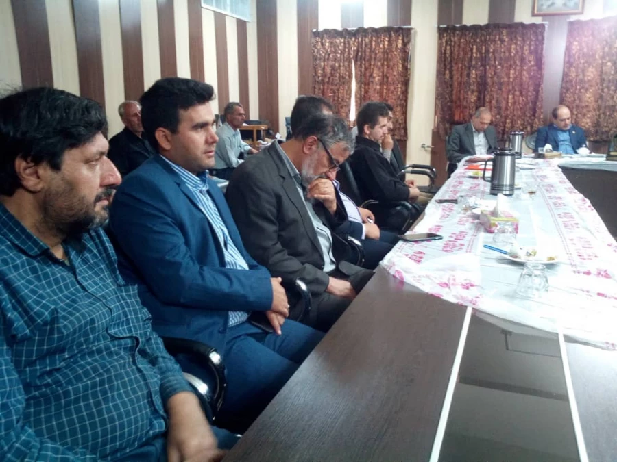 جلسه شورای اداری دانشگاه با حضور آقای دکتر افلاکی فرد ریاست محترم دانشگاه فرهنگیان فارس