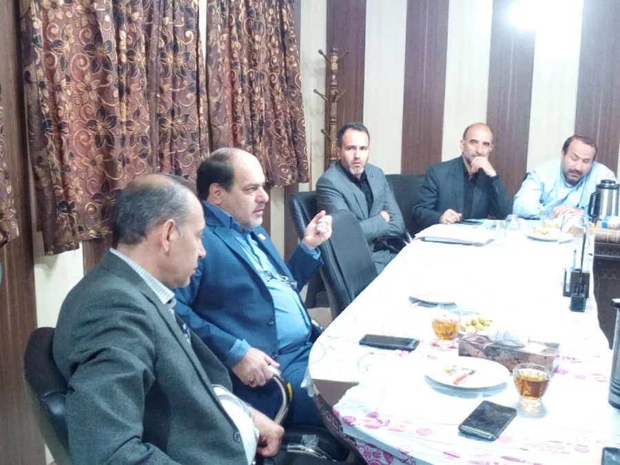 جلسه شورای اداری دانشگاه با حضور آقای دکتر افلاکی فرد ریاست محترم دانشگاه فرهنگیان فارس