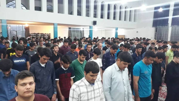 برگزاری اولین نماز جماعت دانشگاه با حضور پرشور دانشجومعلمان در روز پذیرش 