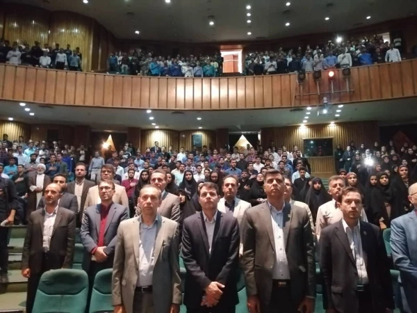 شرکت دانشجومعلمان جدیدالورود  سال تحصیلی 99-98در آیین استقبال از دانشجومعلمان مراکز و پردیس های دانشگاه فرهنگیان استان 