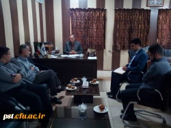 جلسه با مدیر موسسه دارالقران زرقان برای برای برگزاری کلاسهای قرآن 