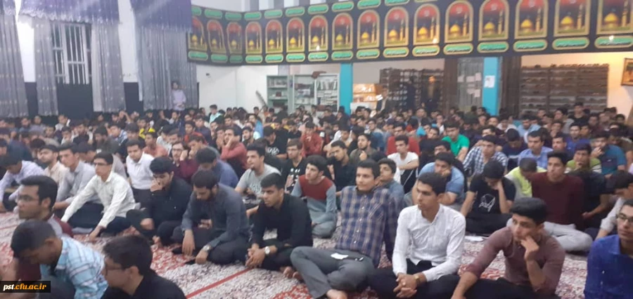 نشست مسولین دانشگاه با دانشجومعلمان جدیدالورود