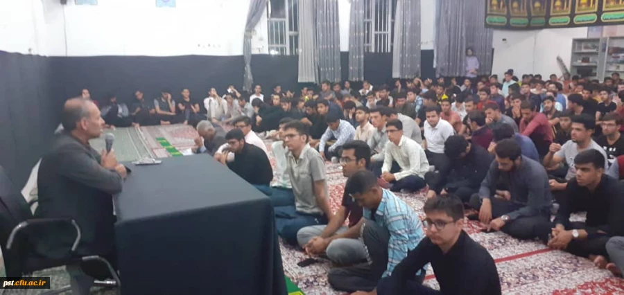 نشست مسولین دانشگاه با دانشجومعلمان جدیدالورود