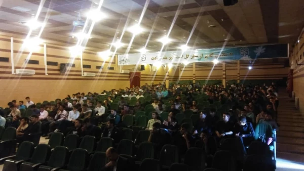 نشست صمیمی مسئول حراست دانشگاه فرهنگیان فارس با دانشجومعلمان بمناسبت هفته نیروی انتظامی