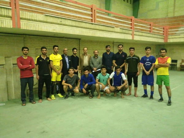 بازدید شبانه ریاست محترم دانشگاه از فعالیتهای ورزشی دانشجومعلمان 