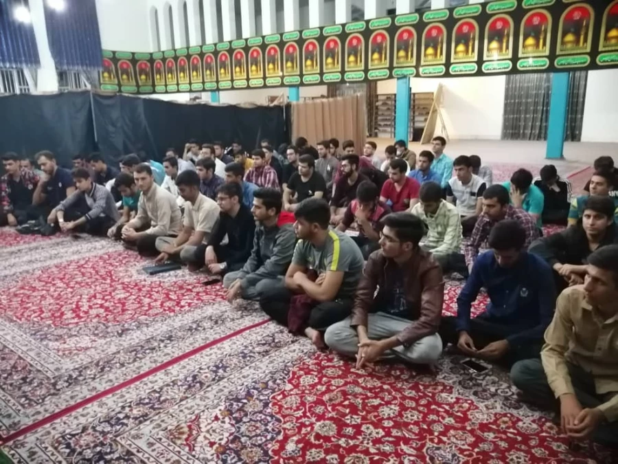 حضور جناب آقای دکتر علیدادی ریاست محترم دانشگاه در کلاسهای فوق برنامه و کارگاه قرآن کریم 