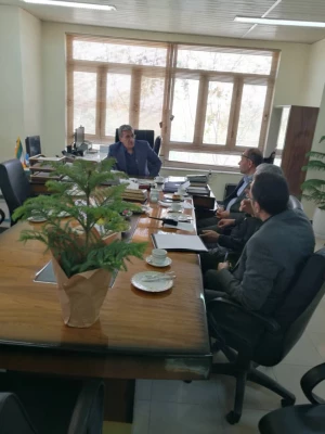 جلسه ریاست محترم دانشگاه جناب آقای دکتر علیدادی با مدیر عامل پالایشگاه گاز 