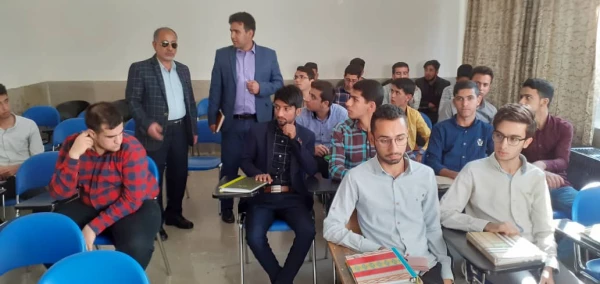  برگزاری کارگاه آموزشی امداد و نجات و کمک های اولیه  در مرکز شهید مطهری (ره) شیراز (هلال احمر)