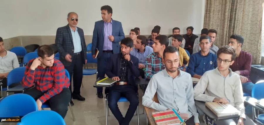  برگزاری کارگاه آموزشی امداد و نجات و کمک های اولیه  در مرکز شهید مطهری (ره) شیراز (هلال احمر)