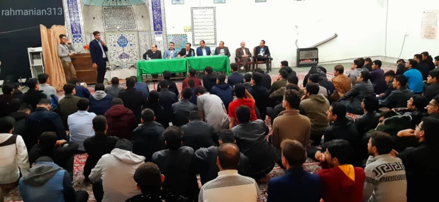 جلسه پرسش و پاسخ دانشجومعلمان با مسئولین استانی دانشگاه فرهنگیان 