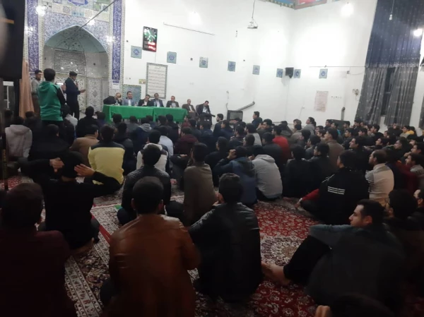 جلسه پرسش و پاسخ دانشجومعلمان با مسئولین استانی دانشگاه فرهنگیان 