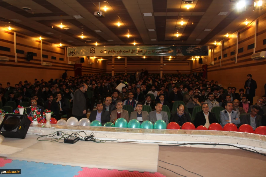 برگزاری مراسم روز دانشجو با حضور مسئولین استانی 