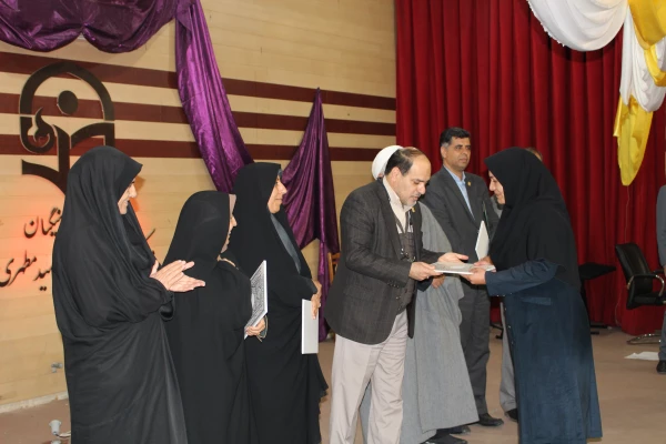 برگزاری همایش استانی هفته پژوهش به میزبانی مرکز شهید مطهری (ره) شیراز 