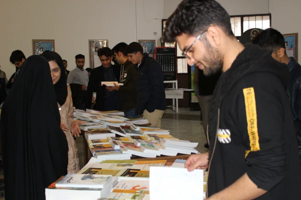 برگزاری همایش استانی هفته پژوهش به میزبانی مرکز شهید مطهری (ره) شیراز 