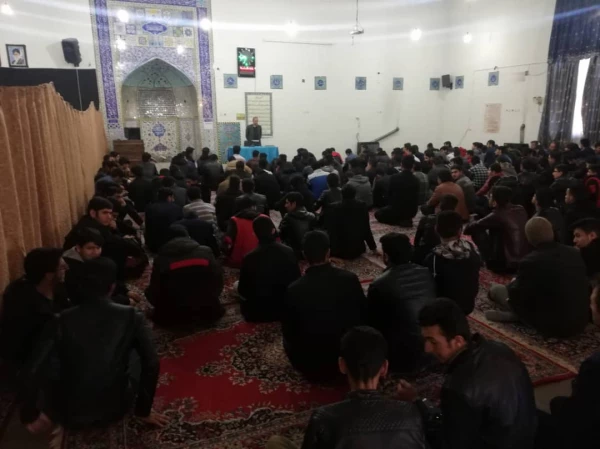 جلسه مسئولین دانشگاه با دانشجومعلمان بمناسبت پایان ترم اول و موارد توجیهی (آموزشی،فرهنگی،رفاهی و ..) برای نیمسال دوم تحصیلی 99-98