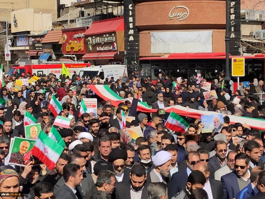 راهپیمایی باشکوه 22 بهمن ماه با حضور دانشجو معلمان، اساتید و کارکنان دانشگاه فرهنگیان فارس