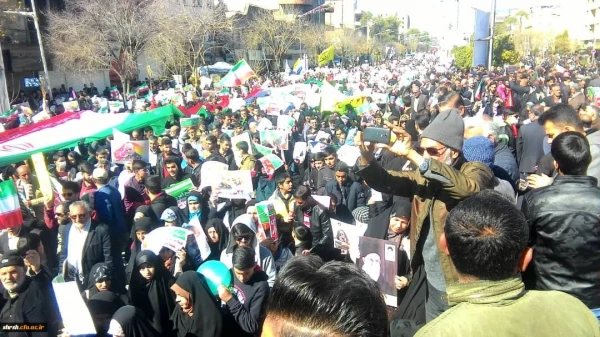 راهپیمایی باشکوه 22 بهمن ماه با حضور دانشجو معلمان، اساتید و کارکنان دانشگاه فرهنگیان فارس