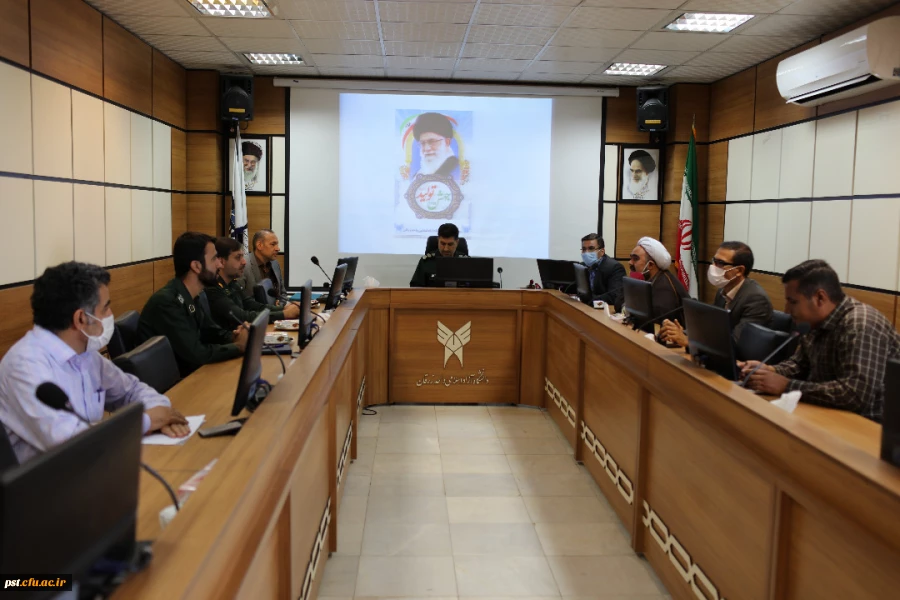 حضور ریاست محترم دانشگاه جناب آقای دکتر علیدادی  در مراسم تکریم و معارفه مسئولان قدیم و جدید بسیج دانشجویی شهرستان زرقان با جمعی از  مسئولان دانشگاه ها و فرمانده بسیج سپاه زرقان