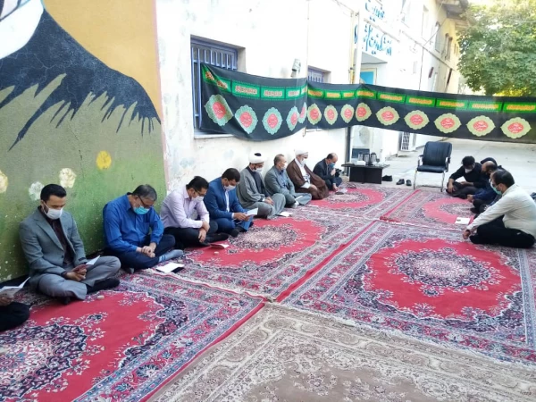 مراسم زیارت عاشورا کارکنان به مناسبت اربعین حسینی (ع ) با حضور مسئول محترم نهاد نمایندگی مقام معظم رهبری در دانشگاه فرهنگیان فارس حجت الاسلام والمسلمین حاج آقا جعفری در واحد شهید مطهری شیراز  