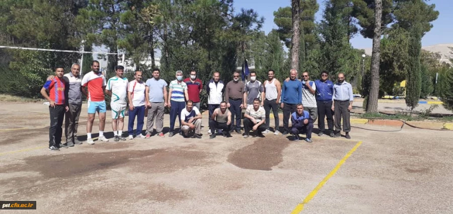 مسابقات  ورزشی بین همکاران بمناسبت هفته تریت بدنی به روایت تصویر 