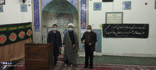 به مناسبت هفته پژوهش، تقدیر از کارشناس پژوهشی مرکز آموزش عالی شهید مطهری توسط ریاست 3