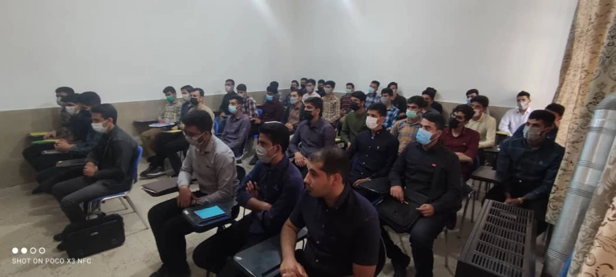 حضور گرم و پرشور دانشجویان به مناسبت حضوری شدن کلاس های درس در دانشگاه ها ( تصاویر منتخب از برگزاری حضوری کلاس های درس ) 9