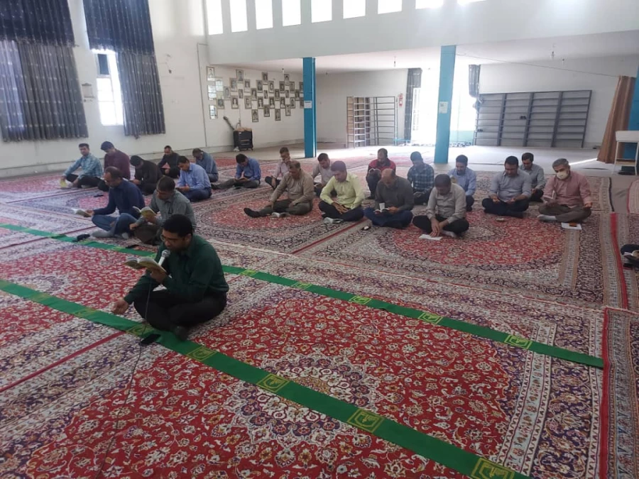 برگزاری مراسم پرفیض زیارت عاشورا
 3