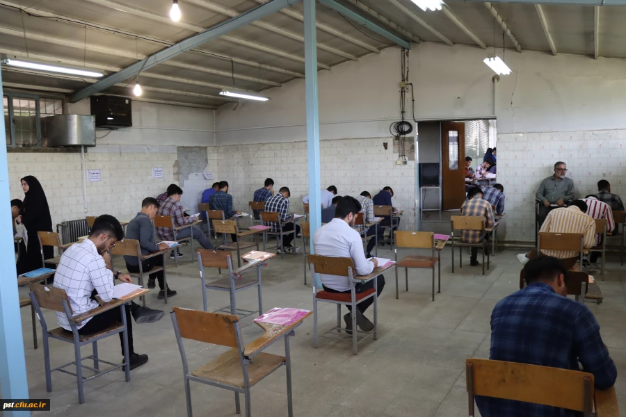 بازدید ریاست محترم مرکز شهید مطهری در دومین روز برگزاری امتحانات پایان ترم 6
