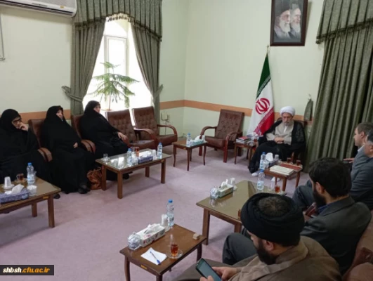 
دیدار رؤسای پردیس ها و مراکز استان فارس با آیت الله دژکام نماینده ولی فقیه در استان فارس و امام جمعه شیراز.
 2