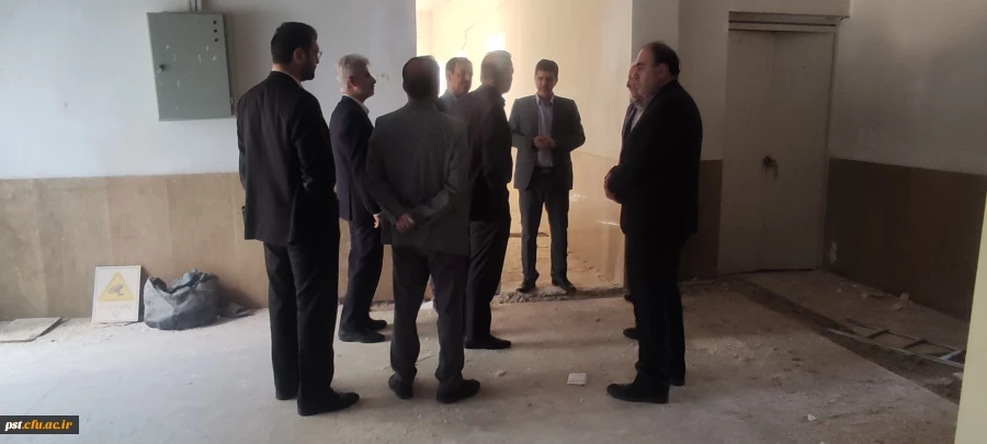 بازدید مسئولین استان از مرکز شهید مطهری شیراز 7