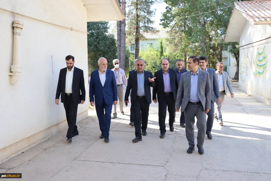 بازدید مسئولین استان از مرکز شهید مطهری شیراز 3